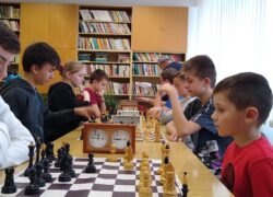 Pre deti a mládež usporiadalo CVČ vo Vranove n. T. ďalší ročník Žiackej šachovej ligy Vranova Sach-1-3