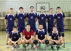 Volejbal – Košice – Vranov 3:2 (-23,22,-23,10,14) a 3:0 (18,17,22) Volejbal